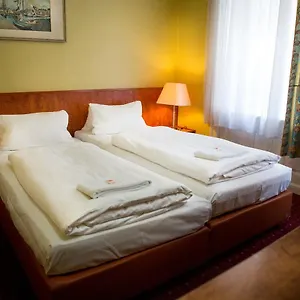 Hotel - Heefa Ohg, Hamborg